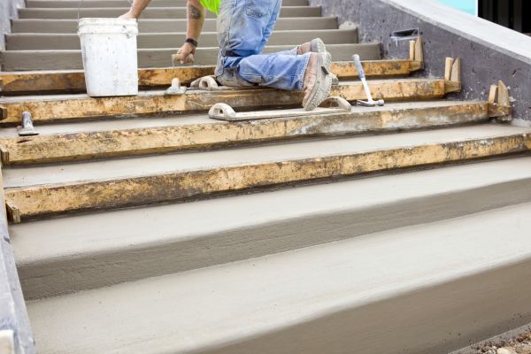 Concrete Steps Pouring in Pasco