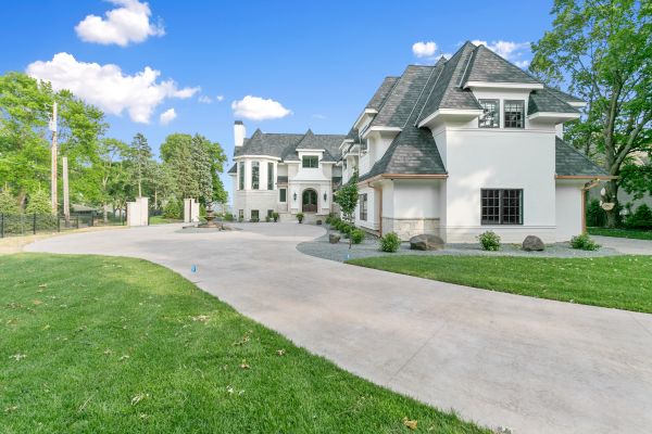 Cost of Concrete Driveway Installation in Pasco