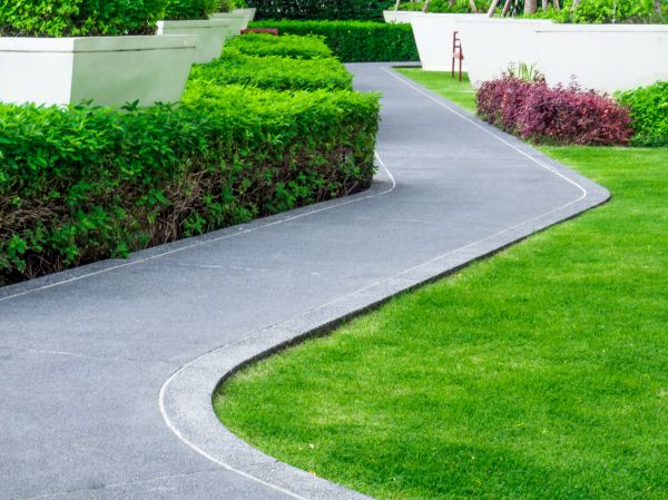 Walkway Curb Installation in Pasco