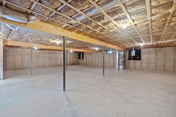Basement Floor Installation in Pasco
