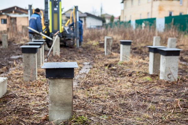 Concrete Piling Installation in Pasco