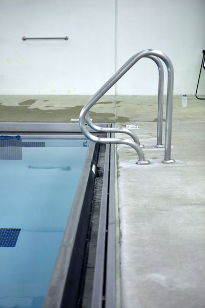 Poolside Concrete Paving in Pasco