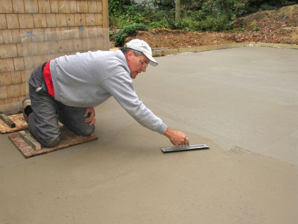 Flat Concrete Installation in Pasco